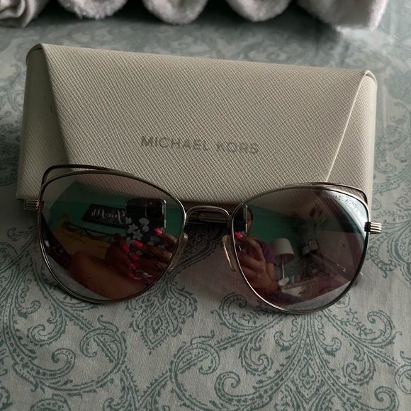 Michael Kors Sunglasses - Picture 2 of 5